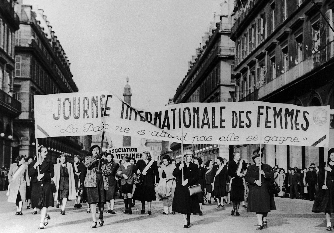 Journee Internationale De La Femme En 1948